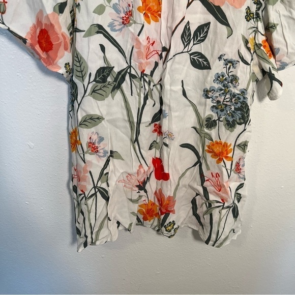 Loft Floral Button Back Blouse White - Picture 6 of 12